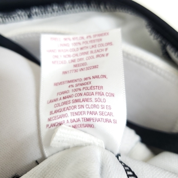 Merona geometric print swimsuit medium - Picture 11 of 13